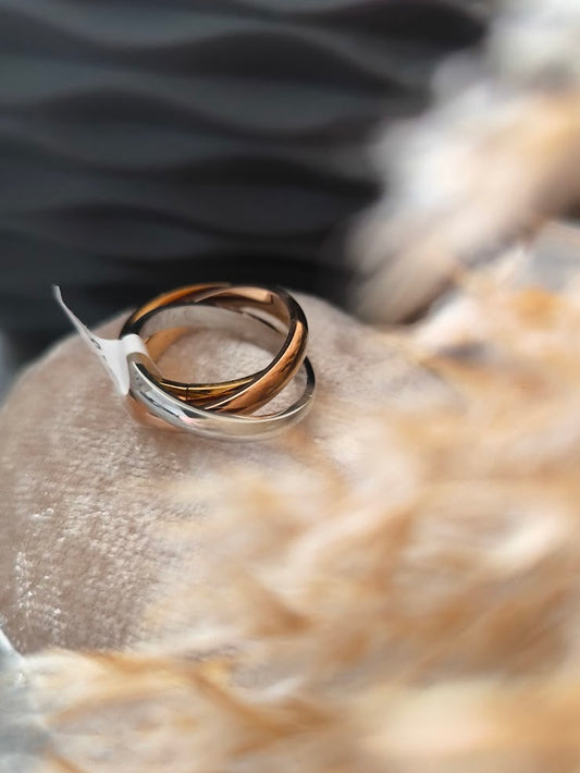 Trio Ring