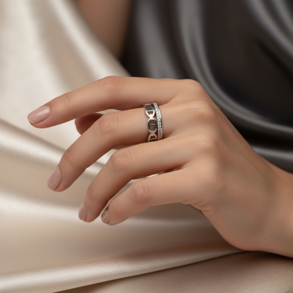 Rubi Silver Ring
