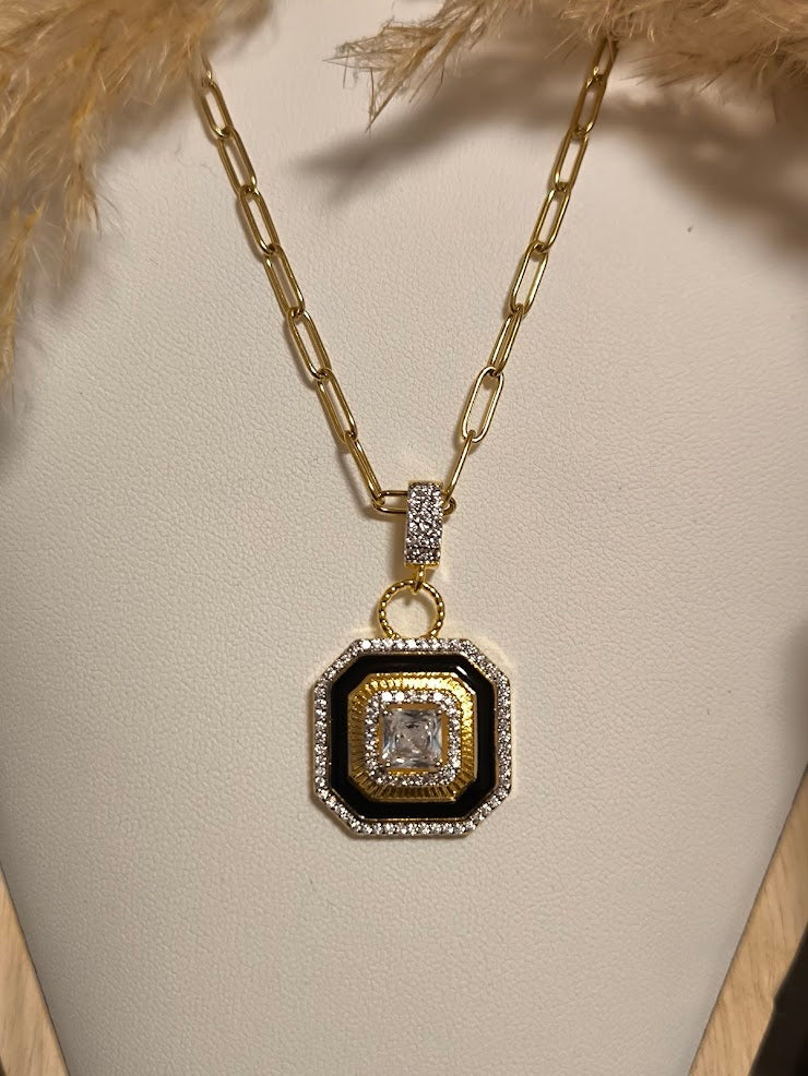 Majesty Glow white Halskette