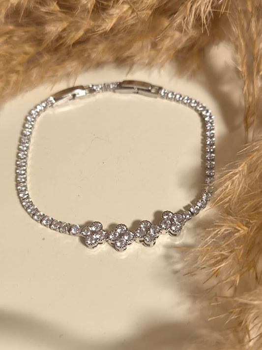 Silver Gleam Armband